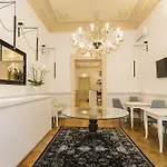 Residenza Degli Artisti Gæstehus