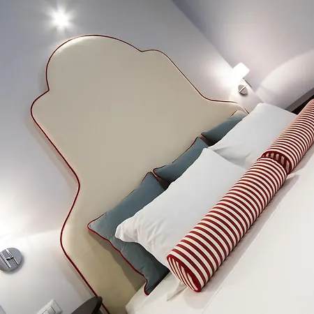 Residenza Degli Artisti Guest house *